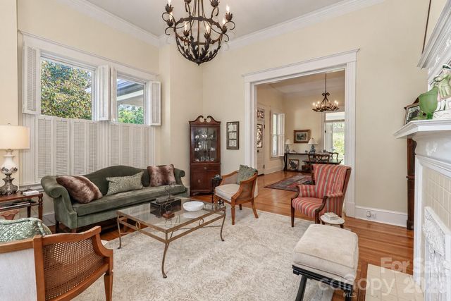 804 E Broad Street, Statesville, NC 28677