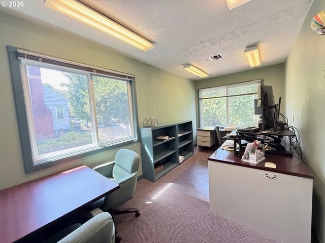 3511 Se MILWAUKIE Ave, Portland, OR 97202