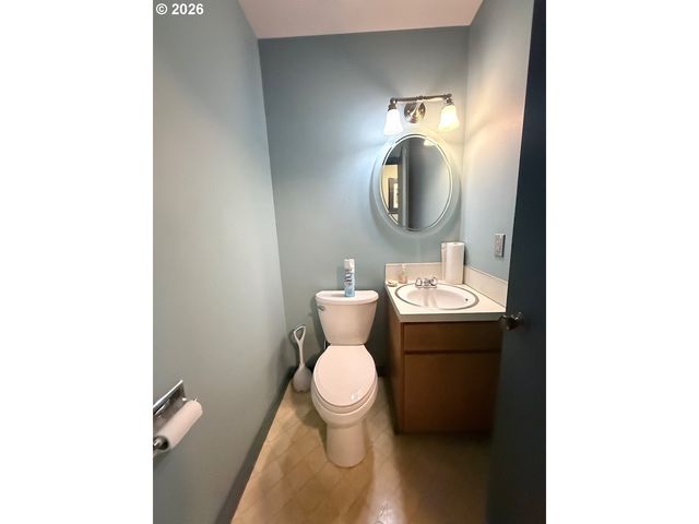 3511 Se MILWAUKIE Ave, Portland, OR 97202