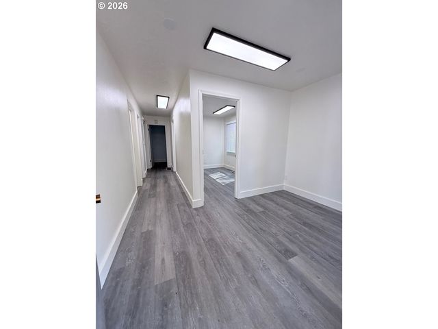 3511 Se MILWAUKIE Ave, Portland, OR 97202