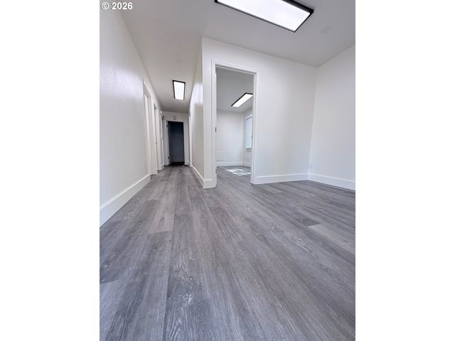 3511 Se MILWAUKIE Ave, Portland, OR 97202