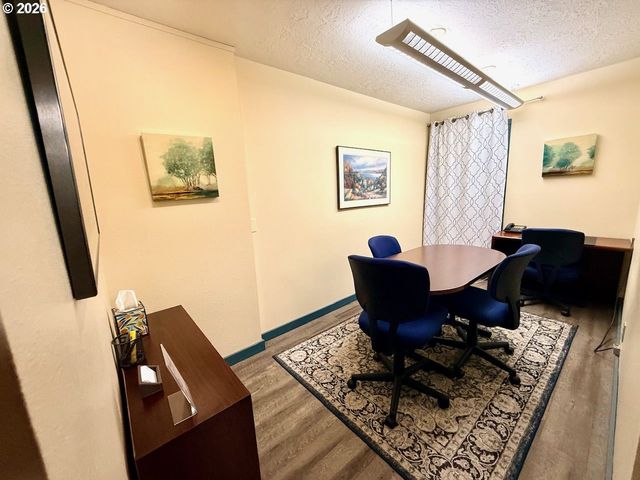 3511 Se MILWAUKIE Ave, Portland, OR 97202