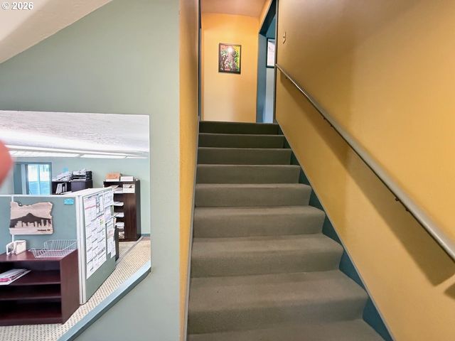 3511 Se MILWAUKIE Ave, Portland, OR 97202