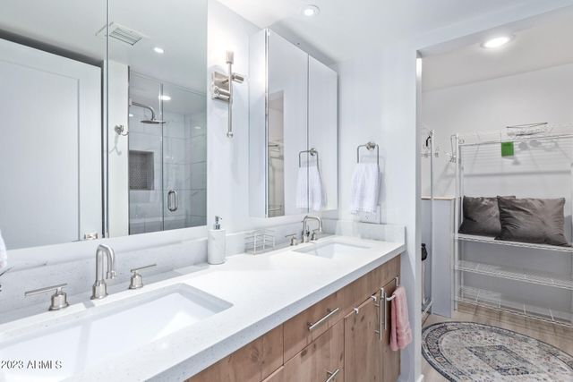 1449 E HIGHLAND Avenue 9, Phoenix, AZ 85014