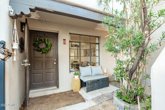 1449 E HIGHLAND Avenue 9, Phoenix, AZ 85014