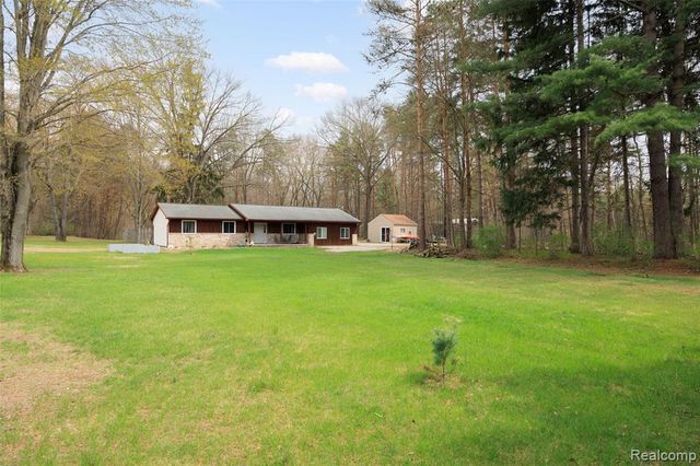 8639 Stone Road, Clay, MI 48001