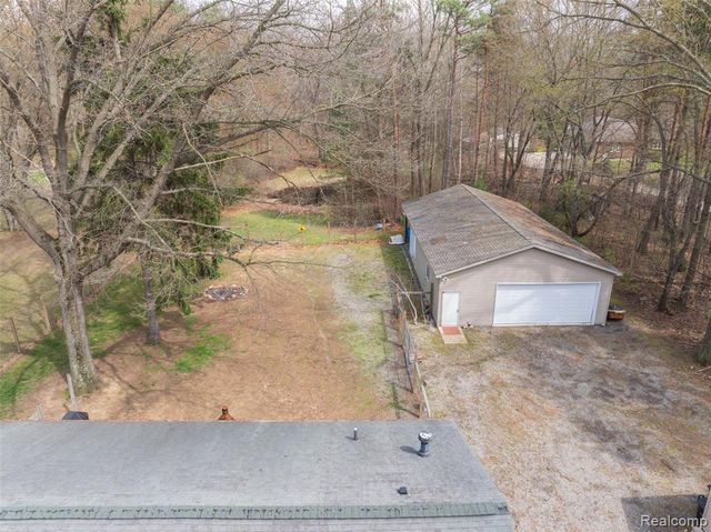 8639 Stone Road, Clay, MI 48001