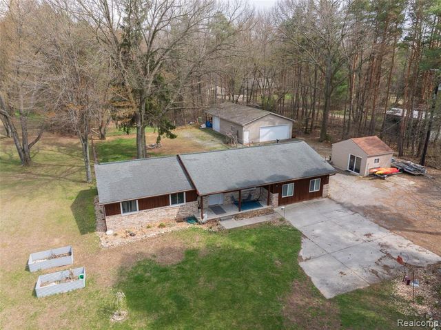 8639 Stone Road, Clay, MI 48001