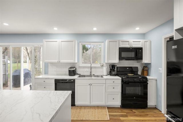 8639 Stone Road, Clay, MI 48001