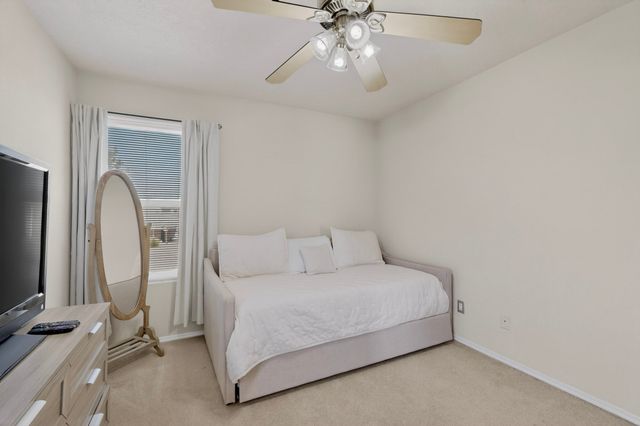 1934 Bryn Mawr Dr NE, Albuquerque, NM 87106