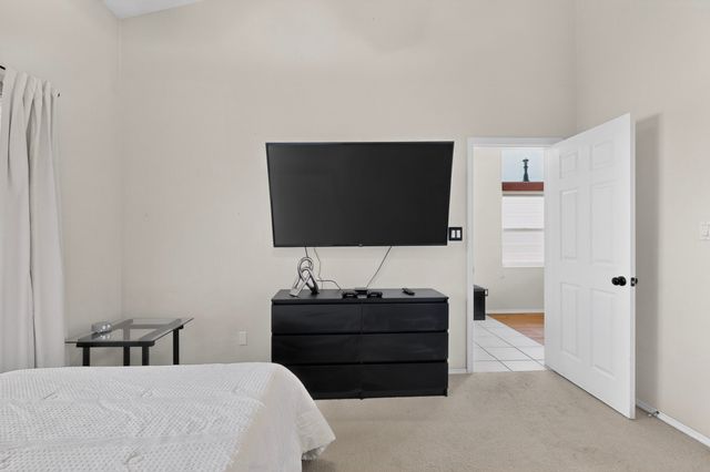 1934 Bryn Mawr Dr NE, Albuquerque, NM 87106