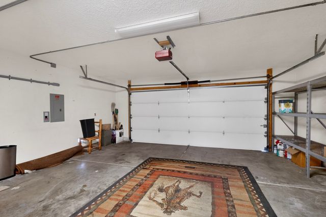 1934 Bryn Mawr Dr NE, Albuquerque, NM 87106