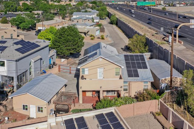 1934 Bryn Mawr Dr NE, Albuquerque, NM 87106