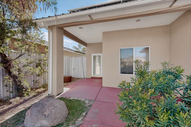 1934 Bryn Mawr Dr NE, Albuquerque, NM 87106
