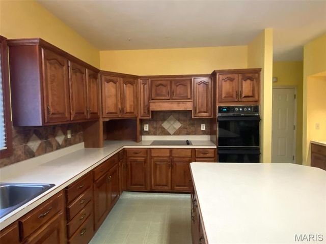 116 Red Fox Road, Belleville, IL 62223
