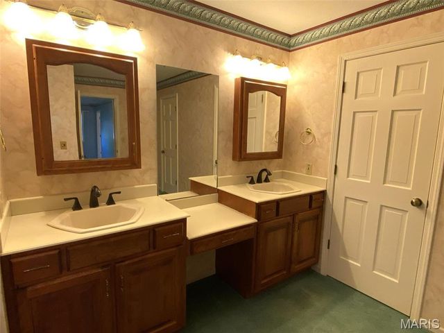 116 Red Fox Road, Belleville, IL 62223
