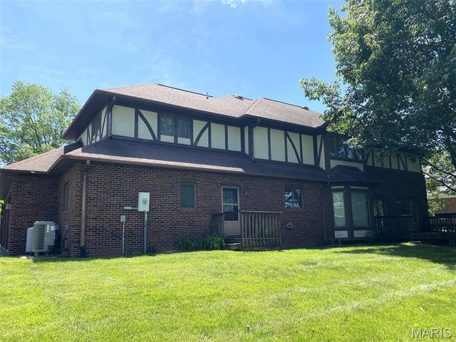 116 Red Fox Road, Belleville, IL 62223