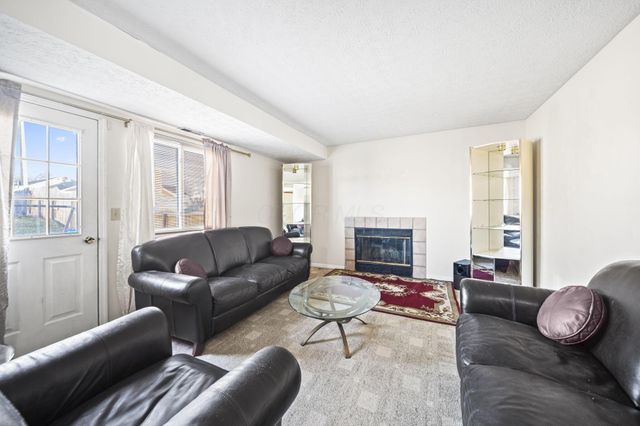 3420 Whisper Creek Drive, Columbus, OH 43231