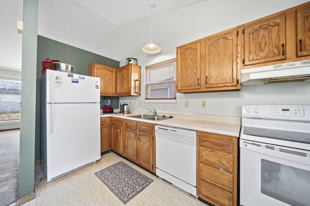 3420 Whisper Creek Drive, Columbus, OH 43231