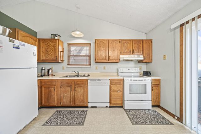 3420 Whisper Creek Drive, Columbus, OH 43231