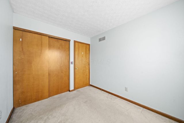 3420 Whisper Creek Drive, Columbus, OH 43231