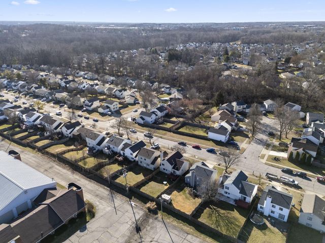 3420 Whisper Creek Drive, Columbus, OH 43231