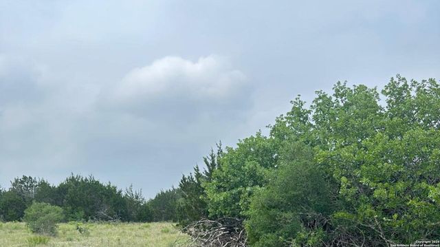 6989 state highway 16, Bandera, TX 78003