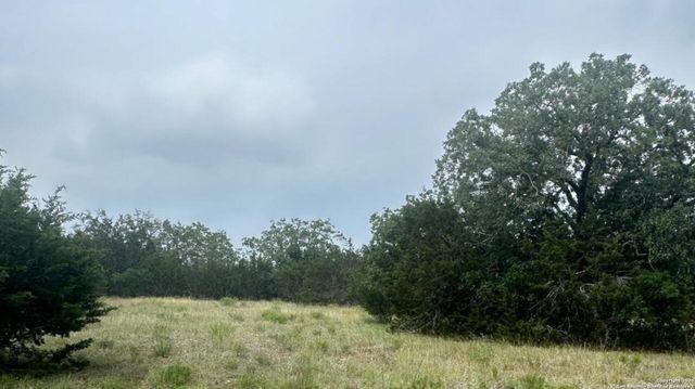 6989 state highway 16, Bandera, TX 78003