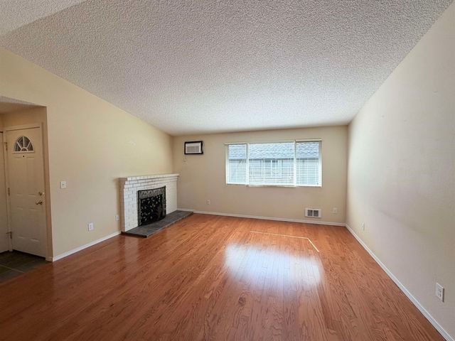 108 E Weile Ave, Spokane, WA 99208