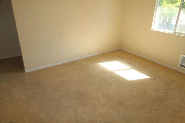 108 E Weile Ave, Spokane, WA 99208