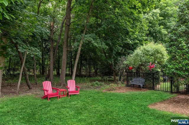 720 Maxwell Place, Ridgewood, NJ 07450