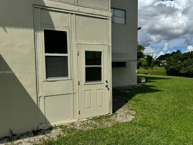 4771 NW 10th Court 118, Plantation, FL 33313
