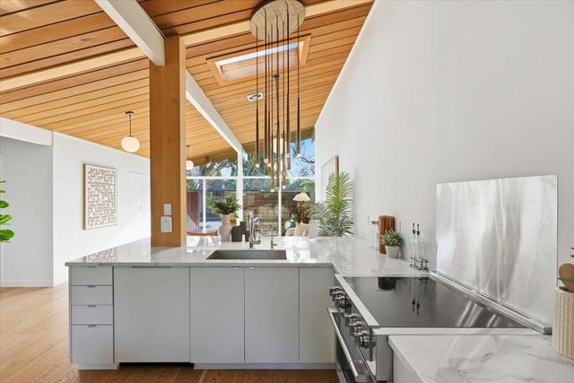 127 Greenmeadow Way, Palo Alto, CA 94306