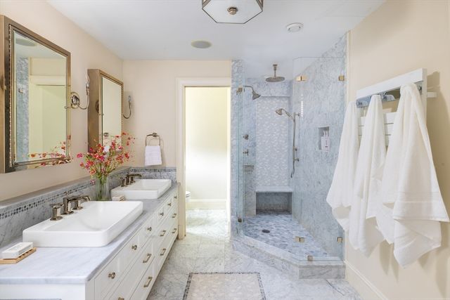 137 Marlborough St 6, Boston, MA 02116