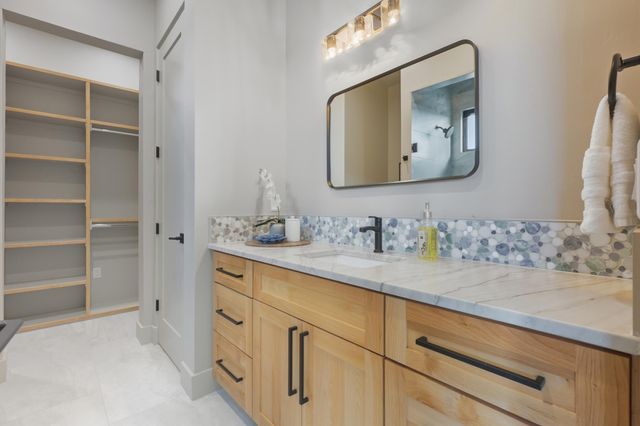 613 VALLE QUERIDO Court NW, Albuquerque, NM 87114