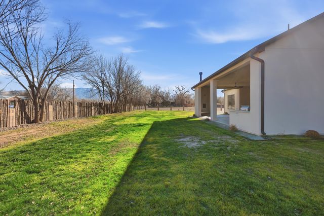 613 VALLE QUERIDO Court NW, Albuquerque, NM 87114