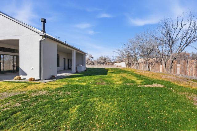 613 VALLE QUERIDO Court NW, Albuquerque, NM 87114