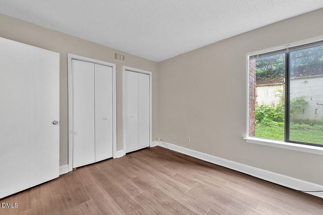 500 Umstead Drive 105d, Chapel Hill, NC 27516