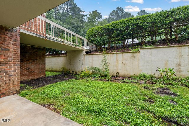 500 Umstead Drive 105d, Chapel Hill, NC 27516
