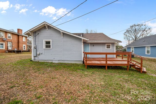 1312 Wilson W Lee Boulevard, Statesville, NC 28677