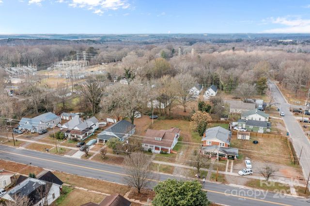 1312 Wilson W Lee Boulevard, Statesville, NC 28677