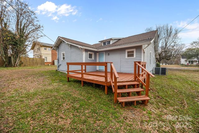 1312 Wilson W Lee Boulevard, Statesville, NC 28677