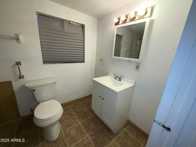 75 N High School Avenue, Superior, AZ 85173