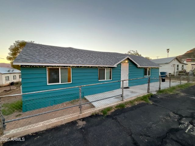 75 N High School Avenue, Superior, AZ 85173