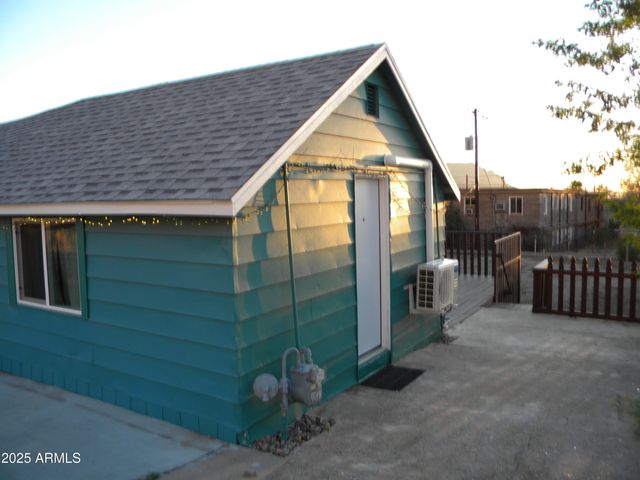 75 N High School Avenue, Superior, AZ 85173