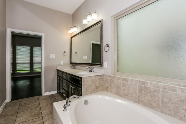 5136 Tortola Lane, Fort Worth, TX 76244