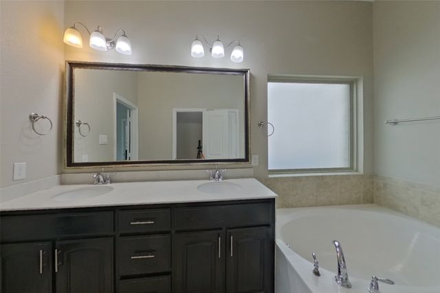 5136 Tortola Lane, Fort Worth, TX 76244