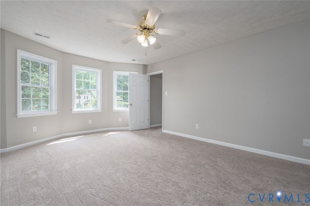 1006 Rockhaven Ct, Chester, VA 23836