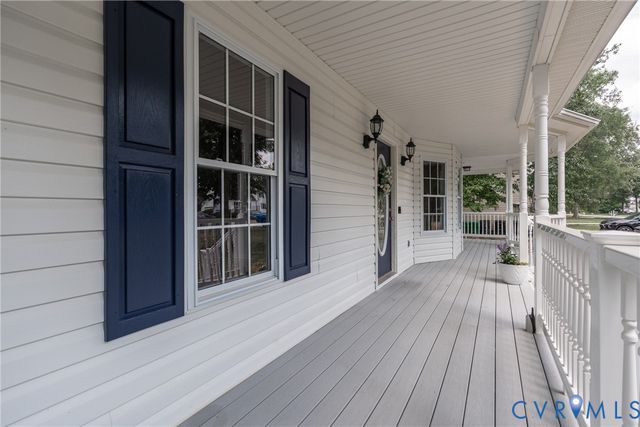 1006 Rockhaven Ct, Chester, VA 23836