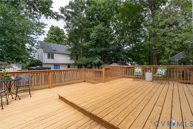 1006 Rockhaven Ct, Chester, VA 23836
